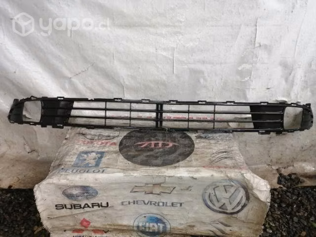Rejilla parachoque kia rio jb 06-11 original