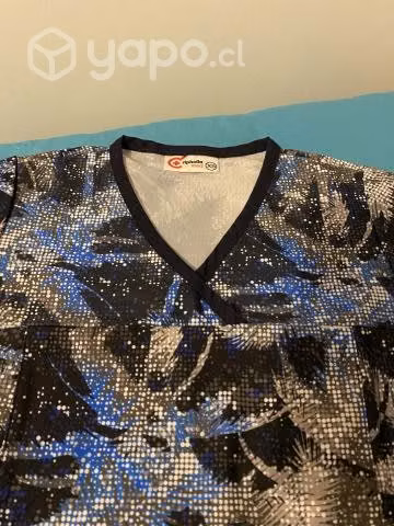 Uniformes como nuevos