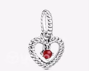 Collar Pandora con charm de corazón