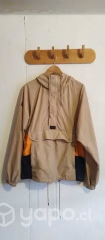 Chaqueta cortavientos nuevo