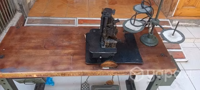 Máquina de coser overlock - Imagen 4