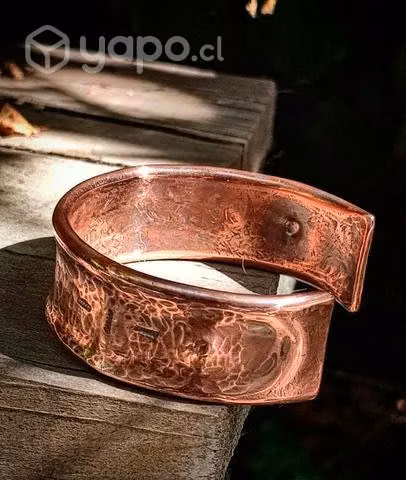 Pulsera de cobre rústica