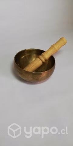Cuenco metal con baqueta