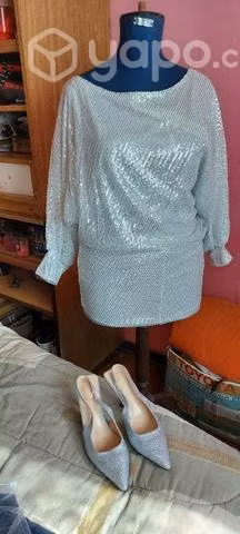 Vestido color plata brillante