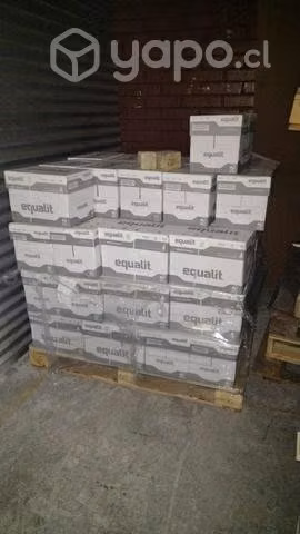 Resmas tamaño oficio lote 54 cajas