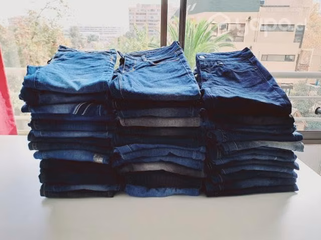 Jeans, chaquetas y jardineras de mezclilla