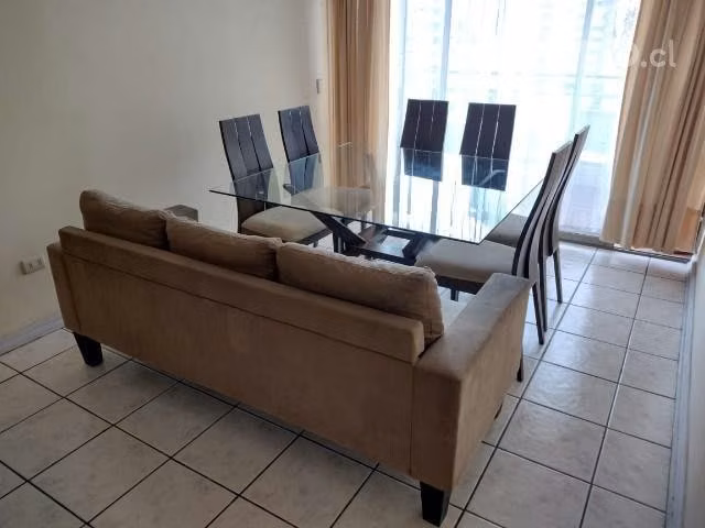 Elegante comedor grande mesa de vidrio