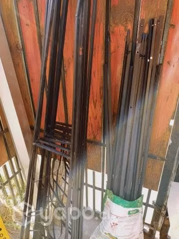 Estructura pérgola sin toldo usado