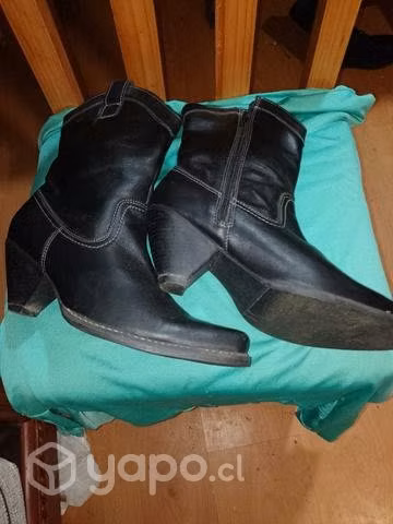 Botas de cuero talla 39
