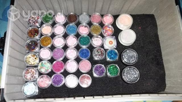Lote de esmaltes y Nail art