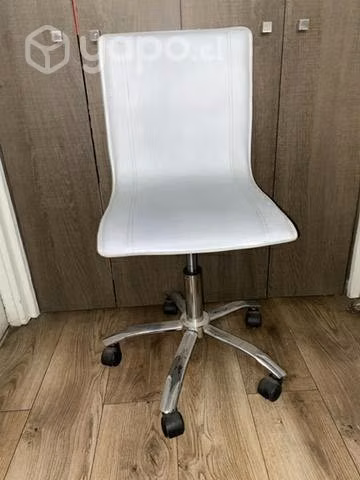 Silla de escritorio blanca