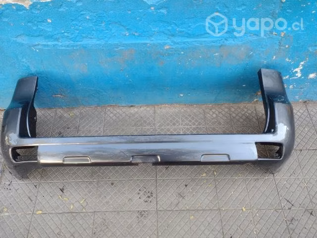 Parachoque trasero Toyota Land Cruiser Prado 2012