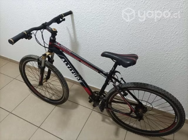 Bicicleta marca Altitude