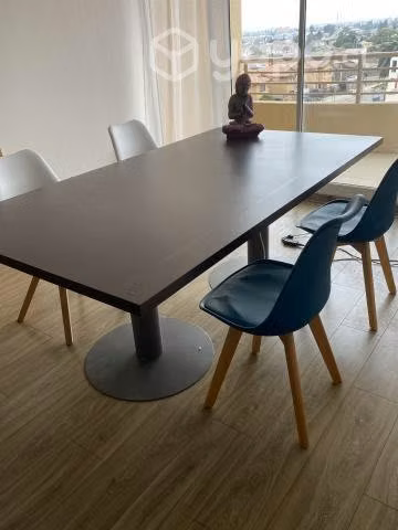 Mesa de Reunion sin sillas
