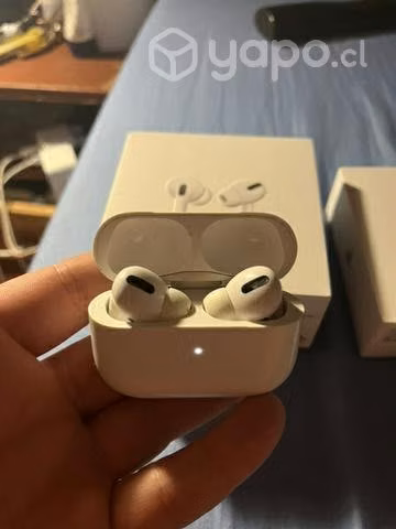 AirPods con pequeña falla