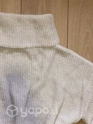 Suéter gris cuello alto - Imagen 2