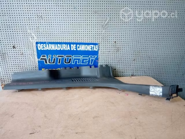 Tapiz cubre pilar trasero inf der chv nw dmax