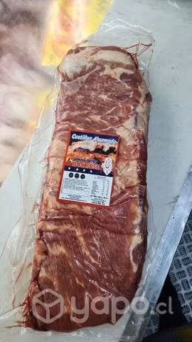 Longanizas y costillar ahumado de Chillán