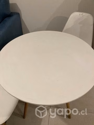 Comedor redondo con 2 sillas tipo eames