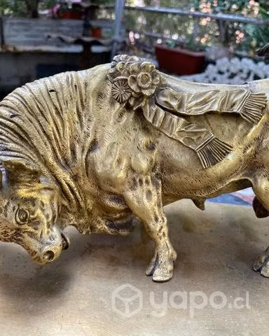 Antiguo tinteroBronce sólido europeo siglo XIX