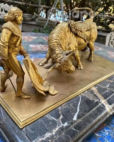Antiguo tinteroBronce sólido europeo siglo XIX