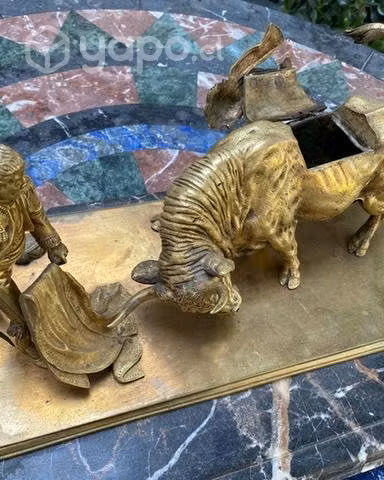 Antiguo tinteroBronce sólido europeo siglo XIX