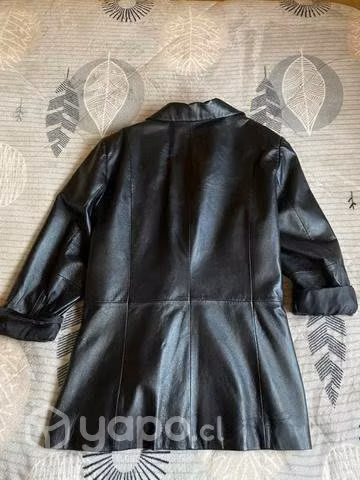 Chaqueta cuero negra vintage
