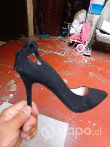 Zapatos de mujer marca weide n 40.gamuzados nuev