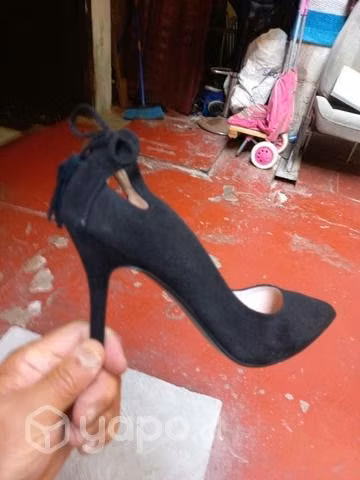 Zapatos de mujer marca weide n 40.gamuzados nuev