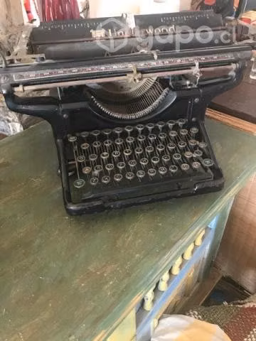 Máquina de escribir antigua