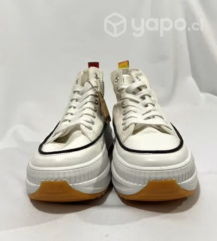 Zapatilla con Caña Tela Marca K&co N*40 Blanco