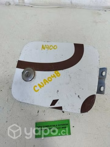 Tapa Combustible Exterior (CNA048) Chevrolet N400