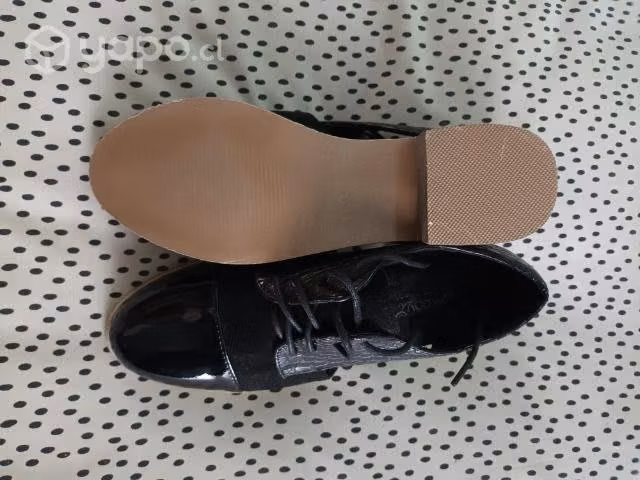 Zapatos tipo oxford N°37 horma pequeña - Imagen 2