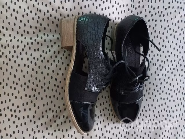 Zapatos tipo oxford N°37 horma pequeña