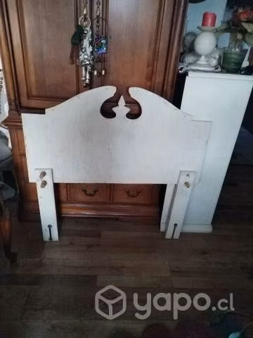 Hermoso respaldo de cama color Hueso