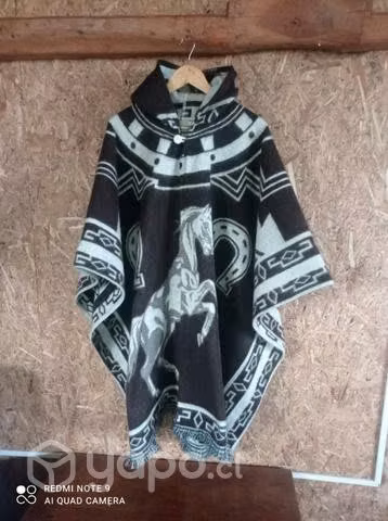 Hermosos ponchos diseño caballo