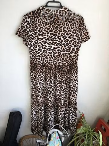 Vestido University talla S sin uso - Imagen 4