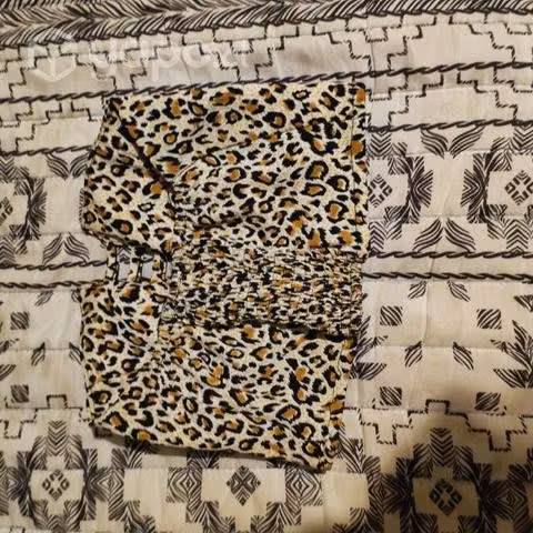 Top animal print