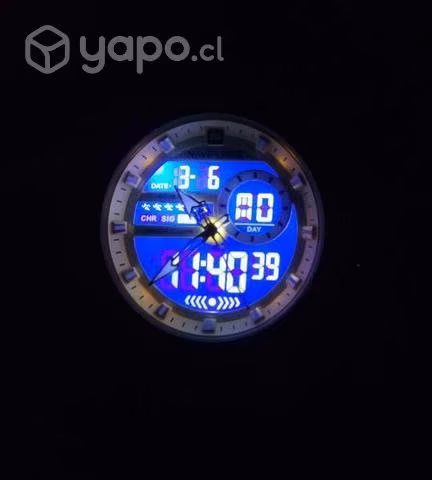 Reloj Militar Naviforce Dorado