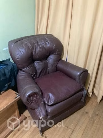 Comodo Sofa Burdeo