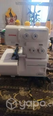 Máquina Overlook Janome 8002D