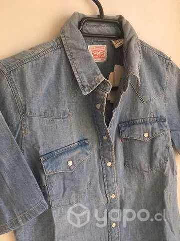 Camisa Levis con etiqueta