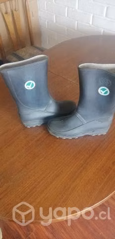 Botas marca bata talla 39