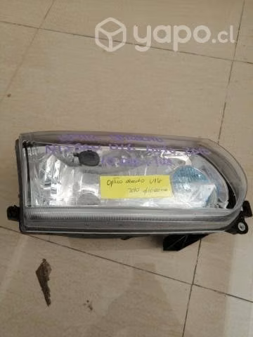 Optico derecho Nissan V16 2010 Auto