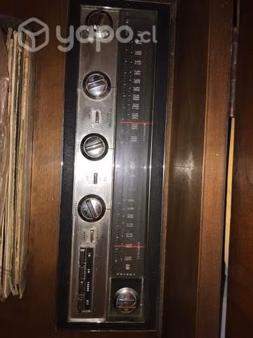 Radio toca disco marca PHILCO - Imagen 6