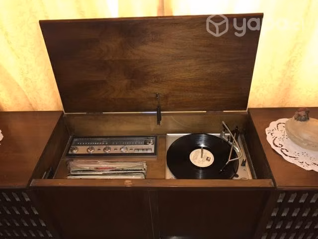 Radio toca disco marca PHILCO - Imagen 5