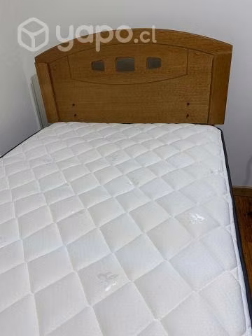 Cama de 1.5 plaza con colchón y respaldo