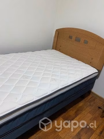 Cama de 1.5 plaza con colchón y respaldo