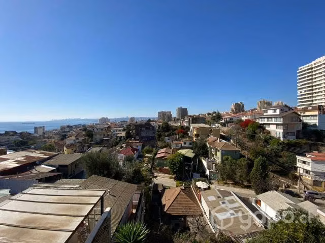 Pieza en casa GASTOS BASICOS INCLUIDOS