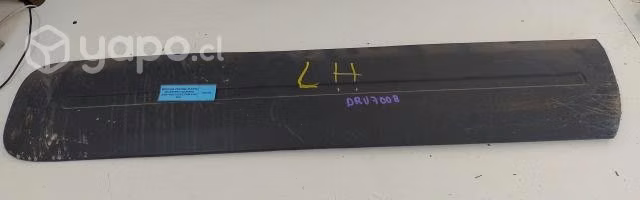 Moldura Central Puerta Delantera Izquier (DRV7008)
